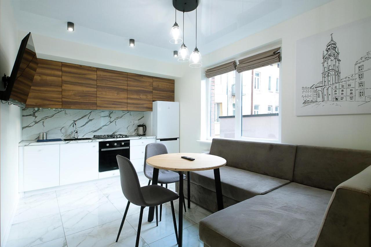 Apartamento Luxury Nest Lviv Center Exterior foto